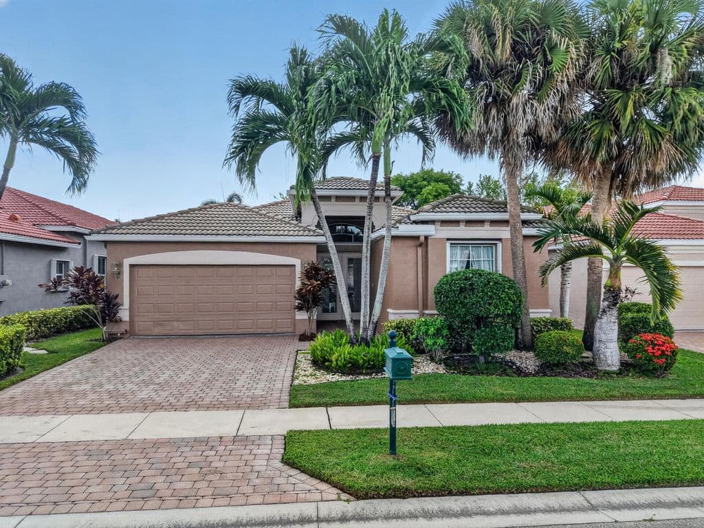 3+1 Müstakil ev — 6561 PISANO Drive