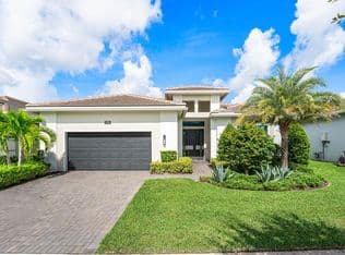 3-bedroom Single-Family Home — 5395 St Vincent Lane, Loxahatchee, 33470