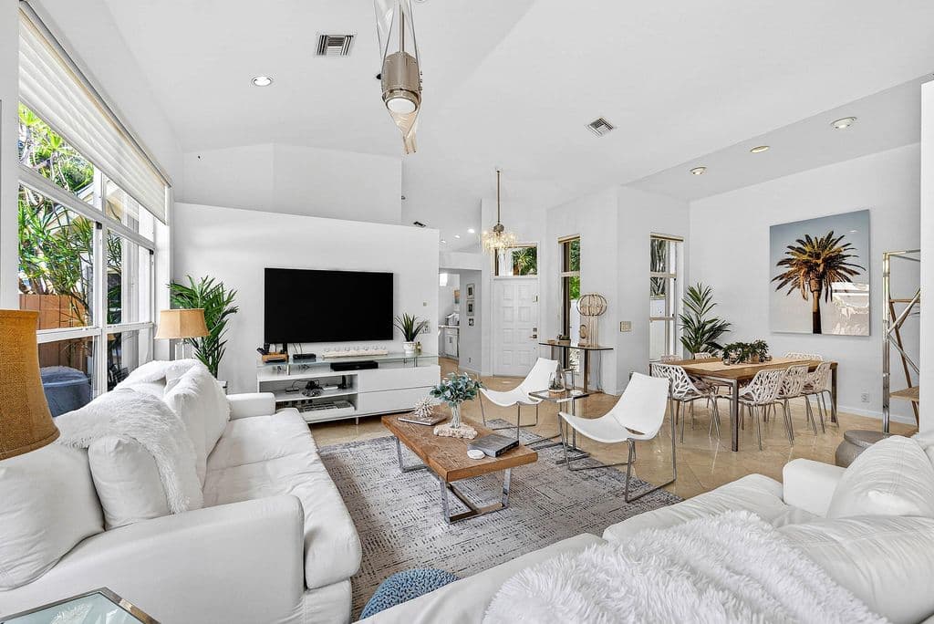 3-bedroom Single-Family Home — 6601 NW 26th Way