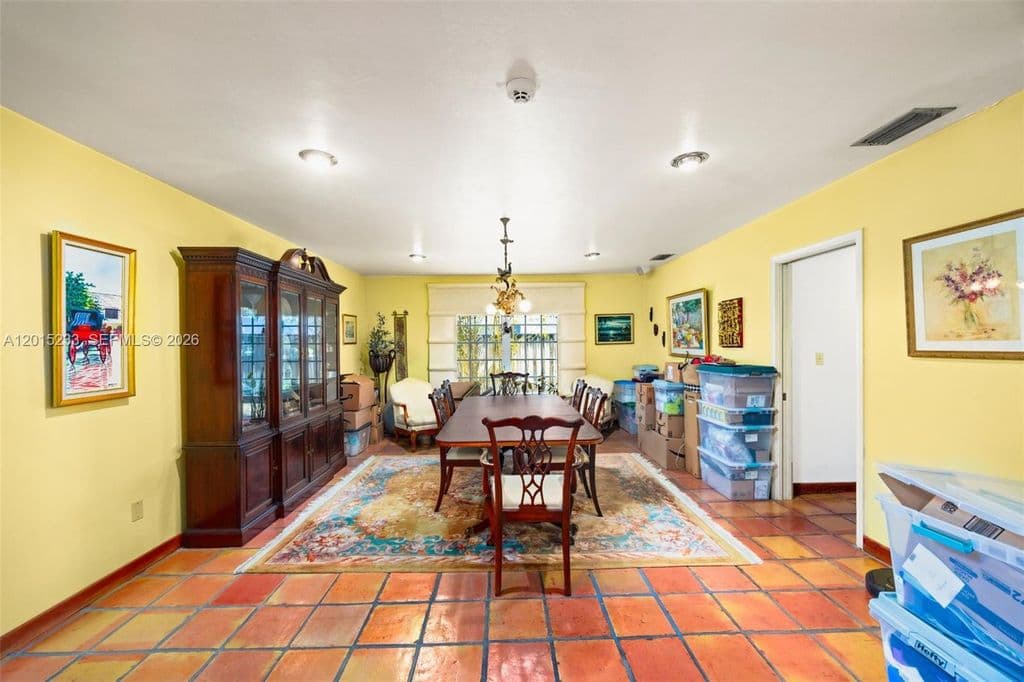 4-bedroom Single-Family Home — 21141 NE 21st Ct