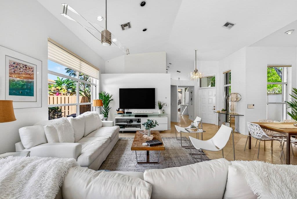 3-bedroom Single-Family Home — 6601 NW 26th Way