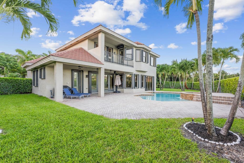 5+1 Müstakil ev — 10504 Vignon Court