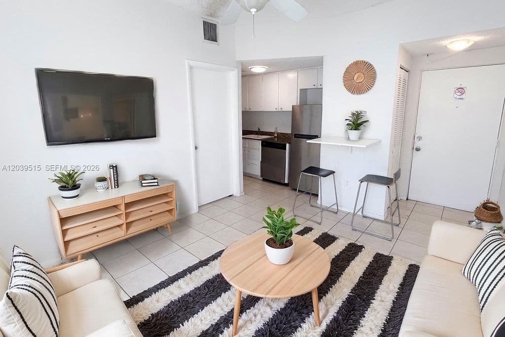2+1 Mülk — 1218 Drexel Ave APT 204