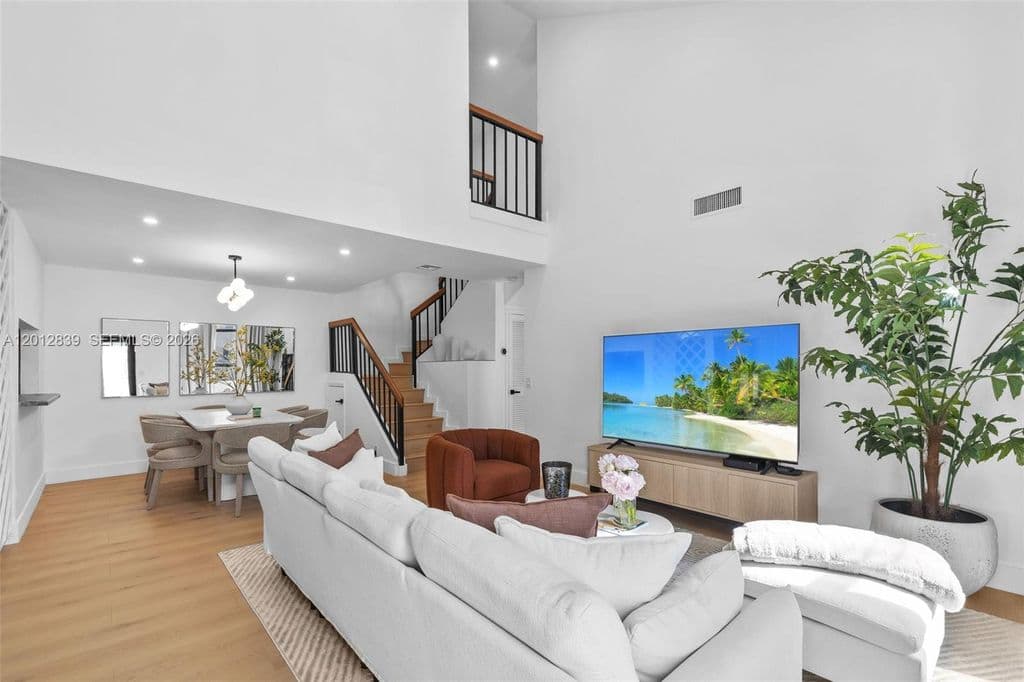 3-bedroom Property — 21216 Harbor Way APT 158-15