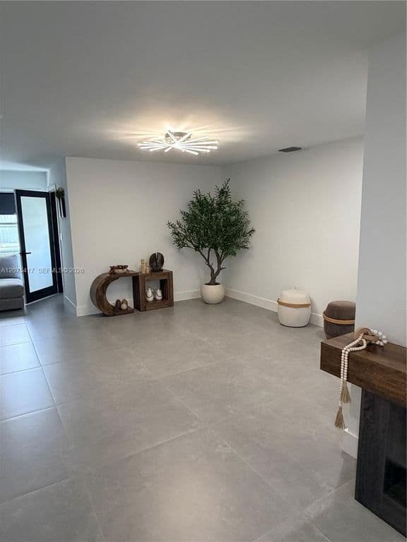 4+1 Müstakil ev — 15042 SW 149th St