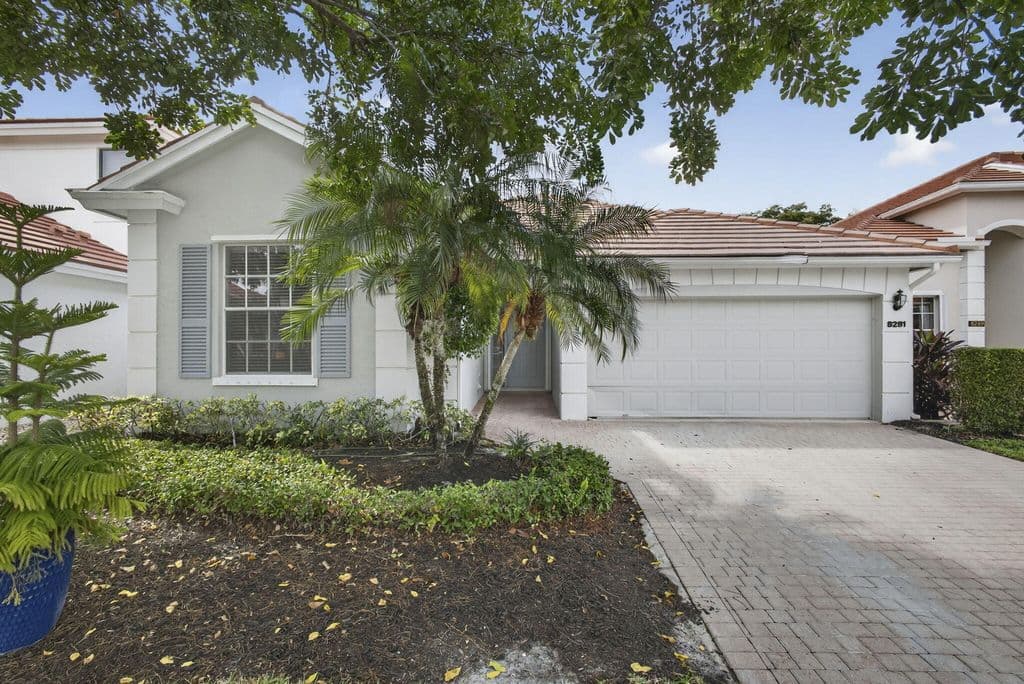 3-bedroom Single-Family Home — 8281 Heritage Club Dr Drive