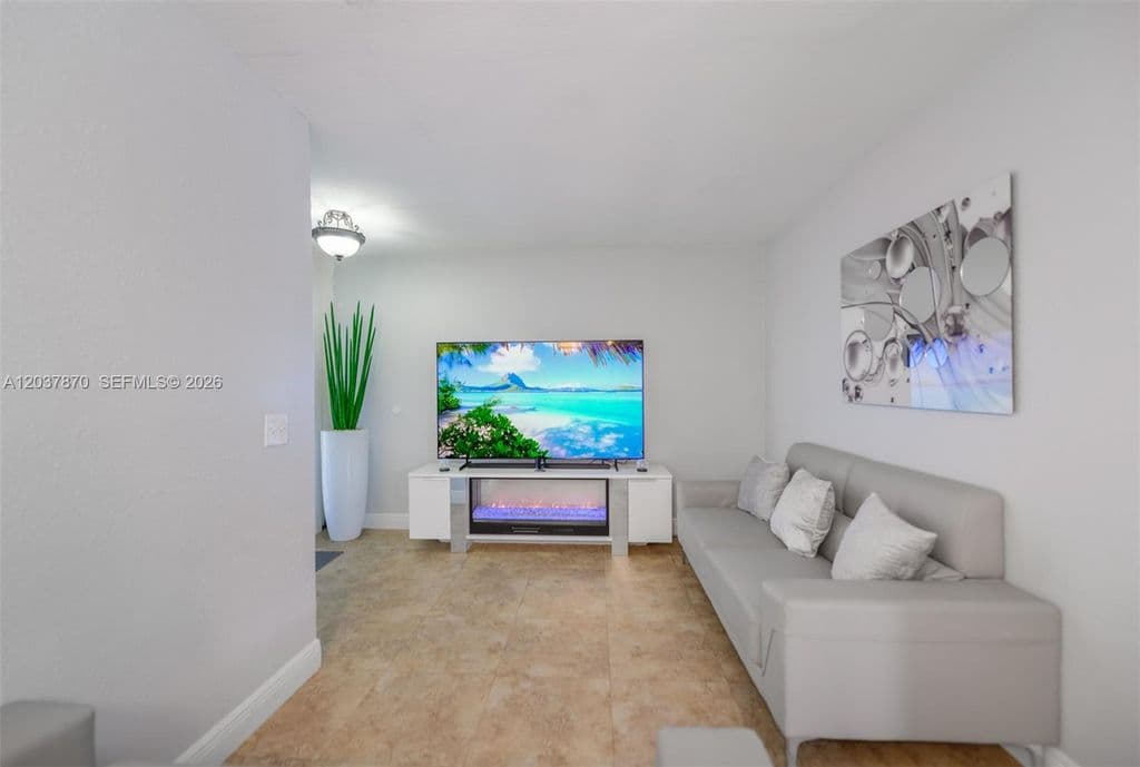 3-bedroom Single-Family Home — 15216 SW 112th Pl