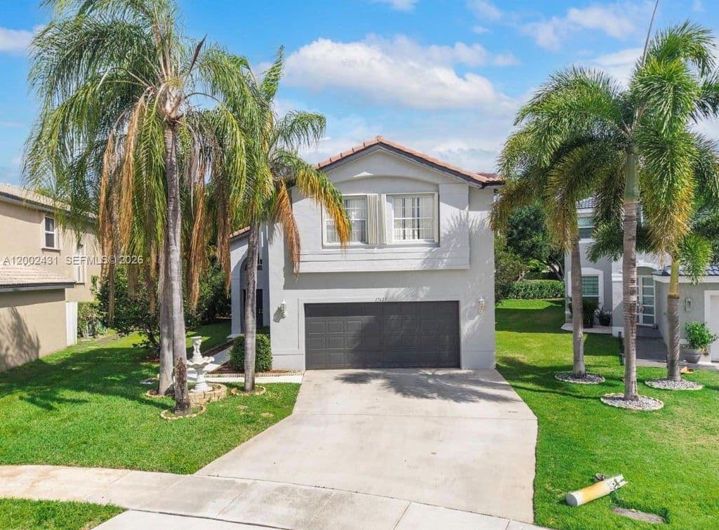 4+1 Müstakil ev — 17621 SW 31st Ct