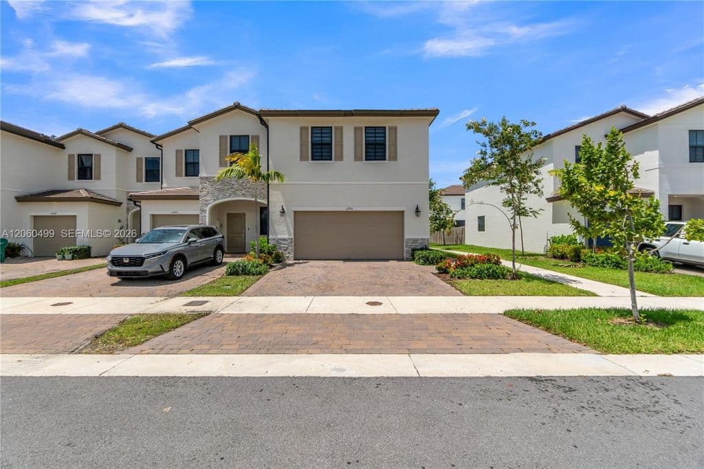 3-bedroom Property — 12911 SW 231st Ter