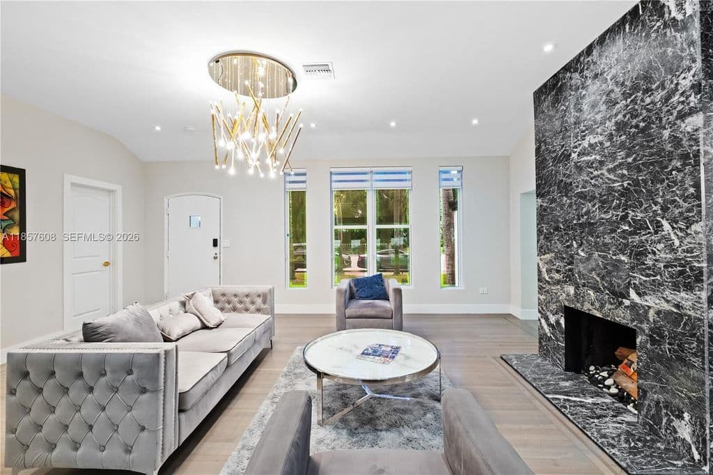 4-bedroom Single-Family Home — 117 NE 95th St