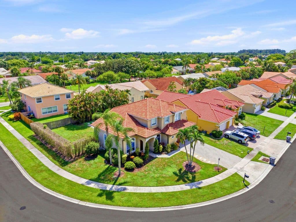 4+1 Mülk — 9340 Lake Serena Drive