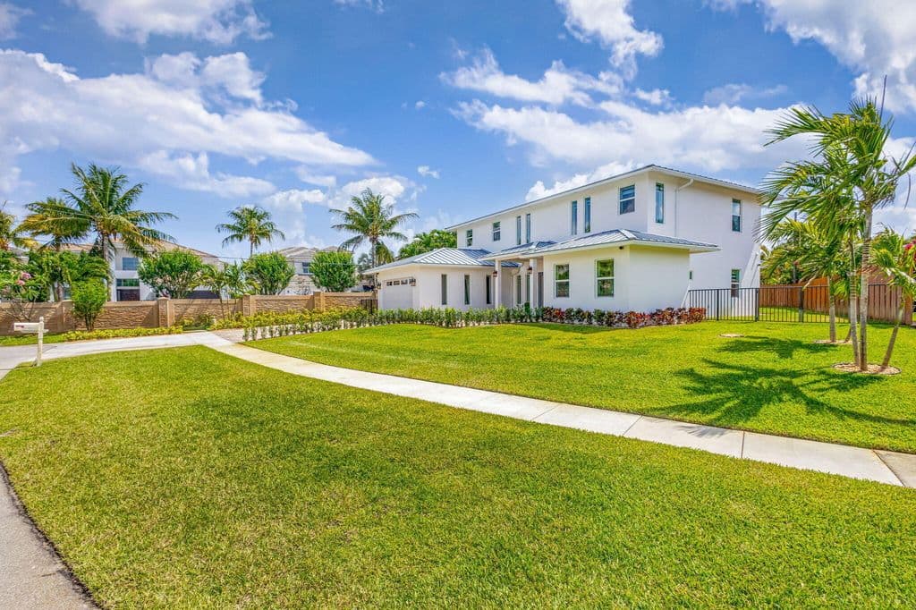 4+1 Müstakil ev — 12952 Drayton Road SE