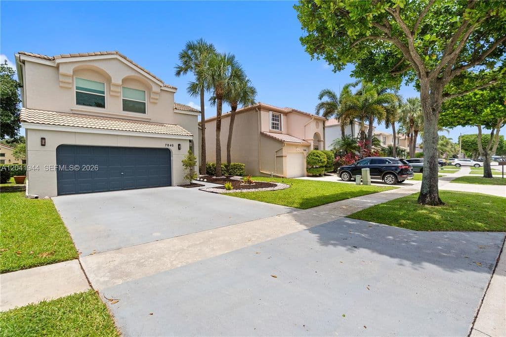 3+1 Müstakil ev — 7840 Rockport Cir