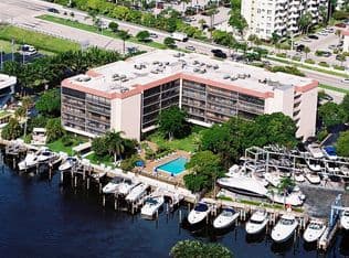 2+1 Condo — 740 S Federal Highway #216, Pompano Beach, 33062