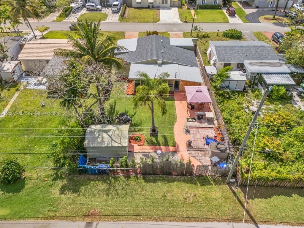 3+1 Müstakil ev — 921 N 31st Ct