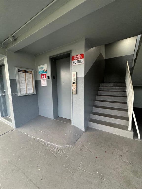 2+1 Condo — 11195 SW 1st St APT 314