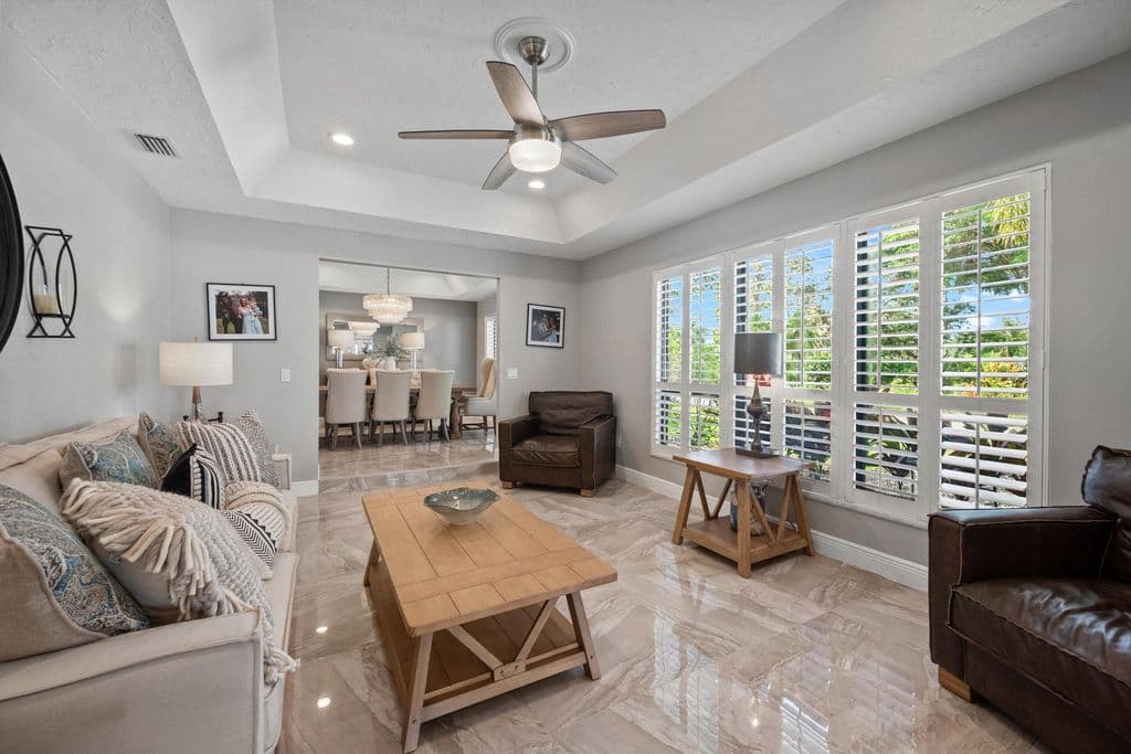 4+1 Müstakil ev — 13275 Garwood Court