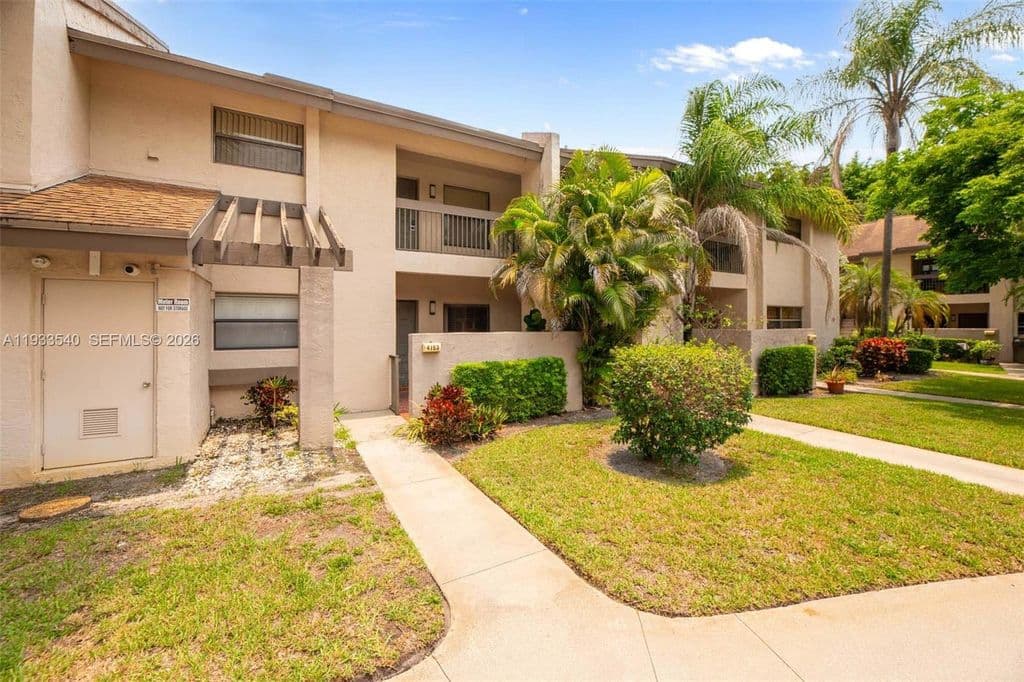 2+1 Condo — 4155 NW 22nd St #267G