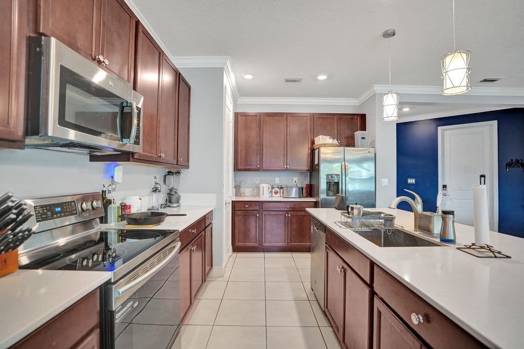 4-bedroom Single-Family Home — 4147 ROSA Drive