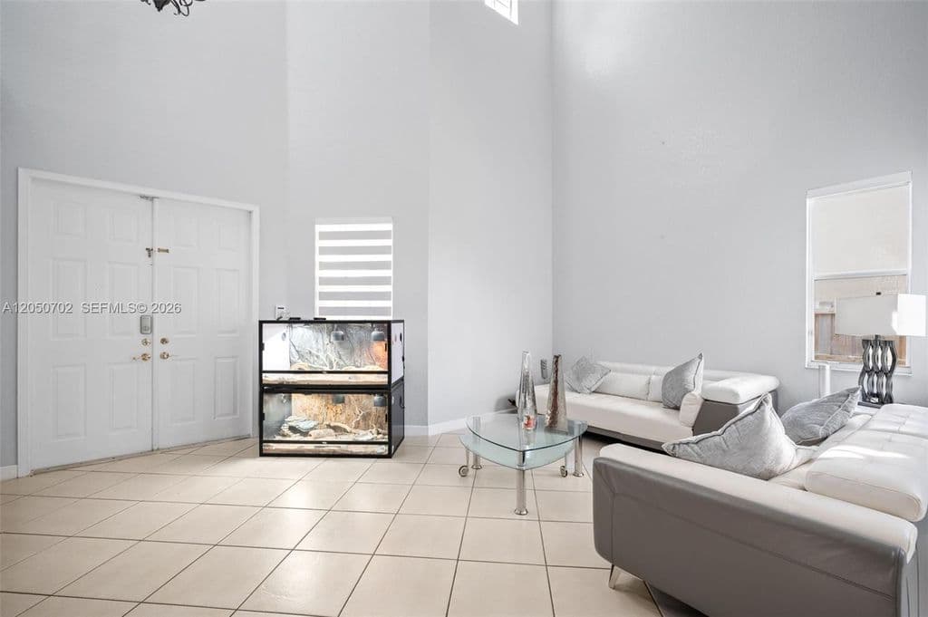 4+1 Müstakil ev — 6504 SW 166th Ct