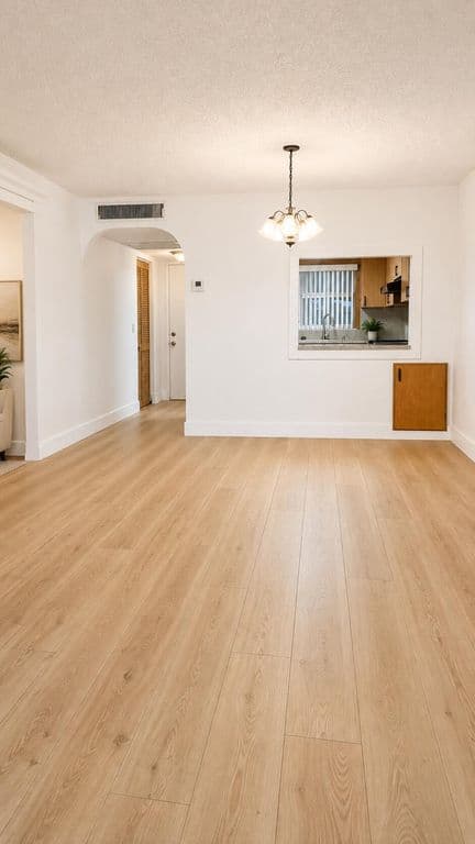 2+1 Condo — 9480 Tangerine Place #102