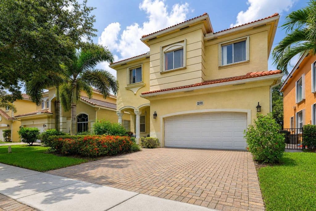 5-bedroom Single-Family Home — 241 Gazetta Way