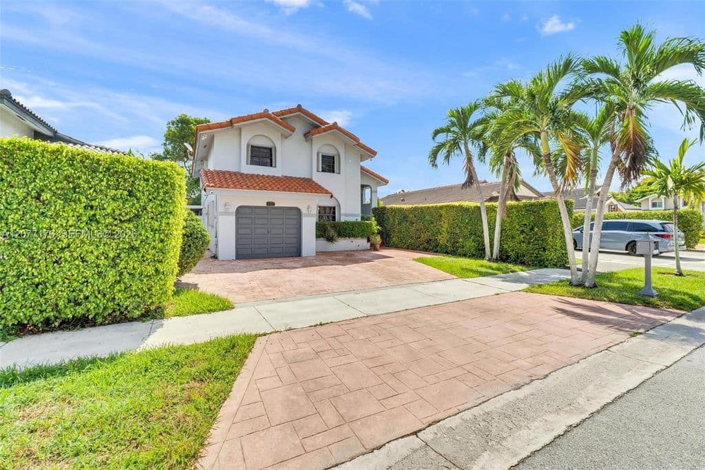 3+1 Müstakil ev — 9911 SW 136th Ct