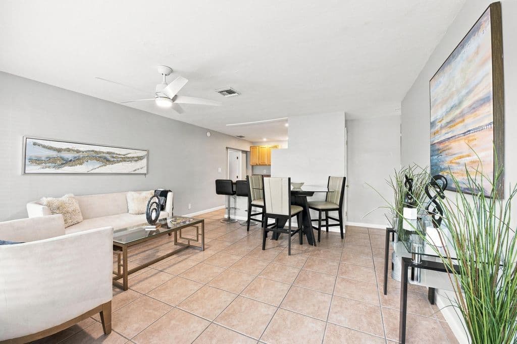 2-bedroom Single-Family Home — 2610 NE 8th Avenue