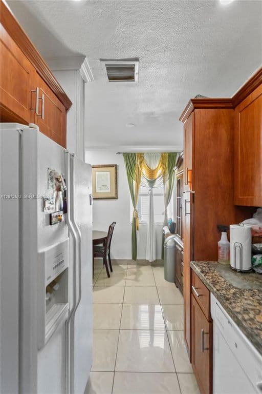 3+1 Müstakil ev — 4751 SW 31st Dr