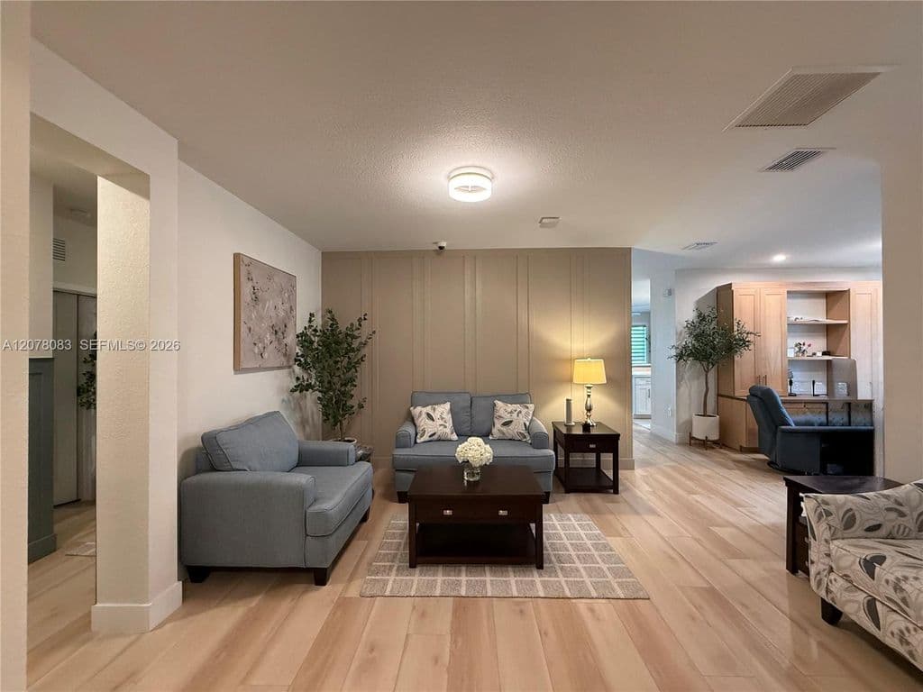 4-bedroom Single-Family Home — 167 SE 24th Ave