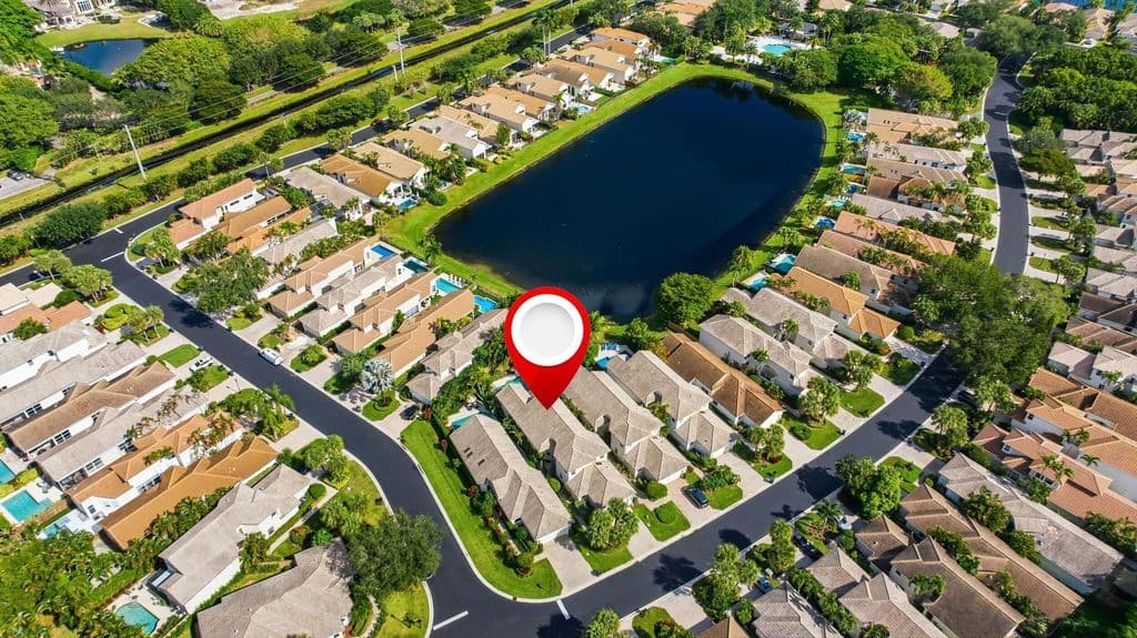 4+1 Müstakil ev — 2495 NW 66th Drive