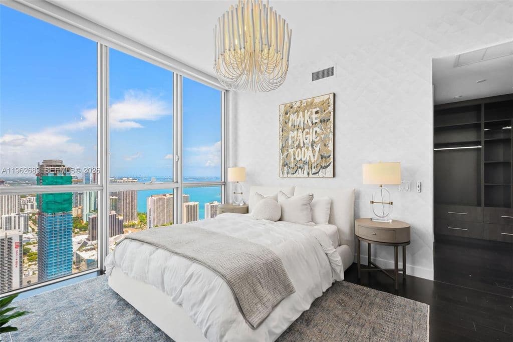 4+1 Condo — 1100 Biscayne Blvd Unit 5706