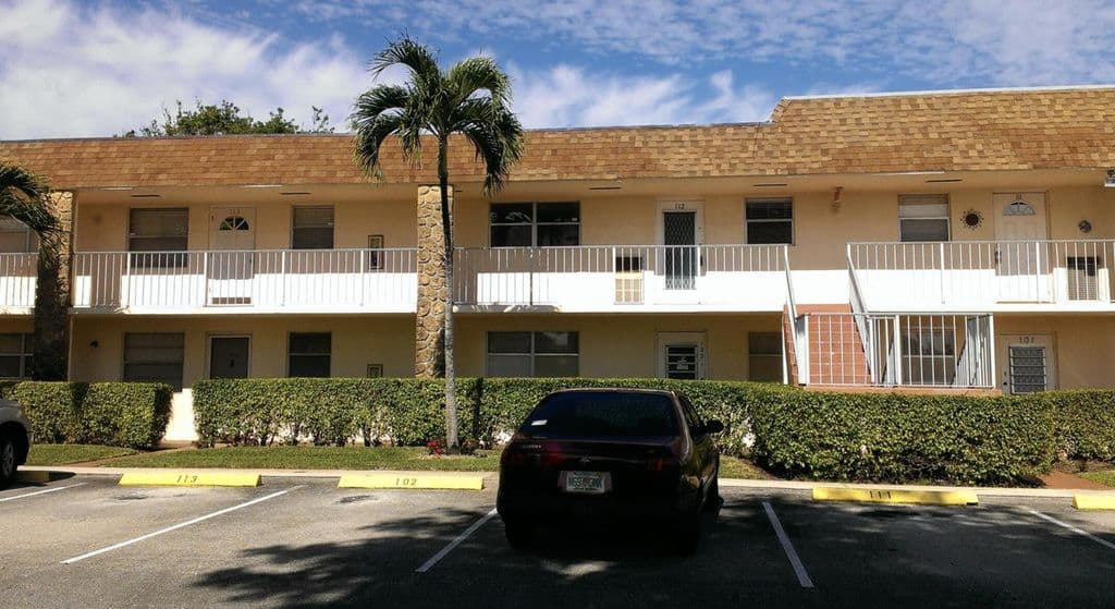 2+1 Condo — 9911 Sandalfoot Boulevard #112