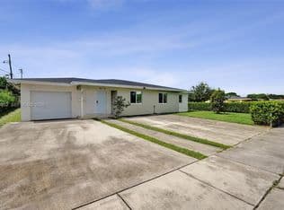 3-bedroom Single-Family Home — 10770 SW 149th St, Miami, 33176