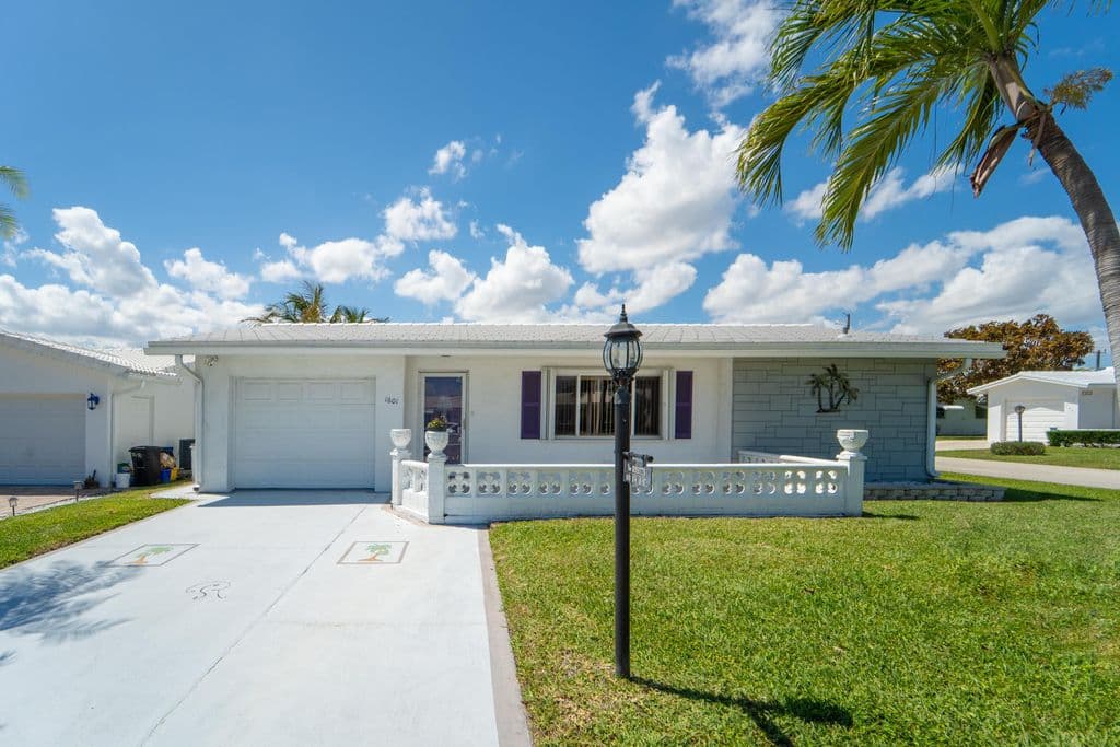 2-bedroom Single-Family Home — 1601 SW 18th Street SW