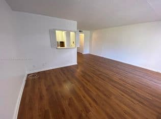 1-bedroom Condo — 381 Fanshaw Way #381-J, Boca Raton, 33434