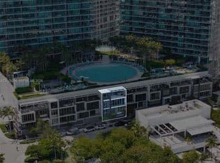 3+1 Townhouse — 650 NE 32nd St #Bh4, Miami, 33137