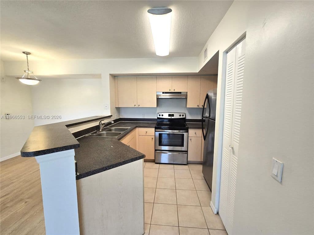 2+1 Condo — 4180 San Marino Blvd APT 106