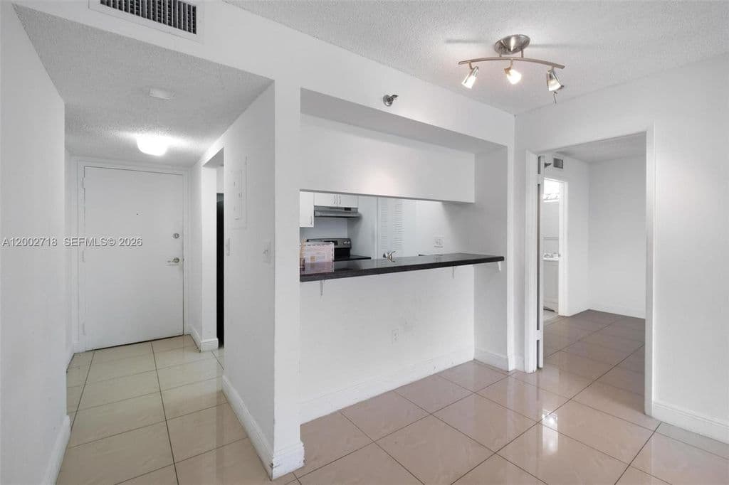 2+1 Condo — 800 N Miami Ave #E-1110