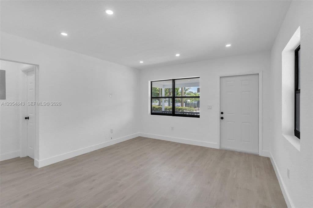 3-bedroom Single-Family Home — 2121 NW 86th Ter