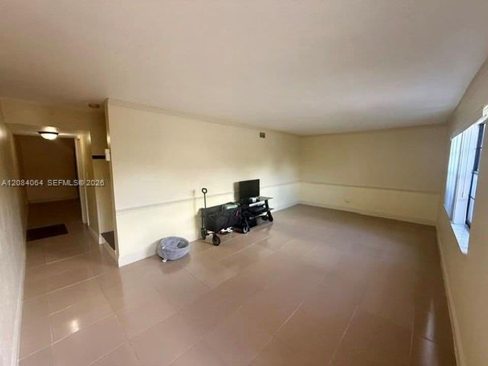 3+1 Condo — 12 Meacham Ln #12