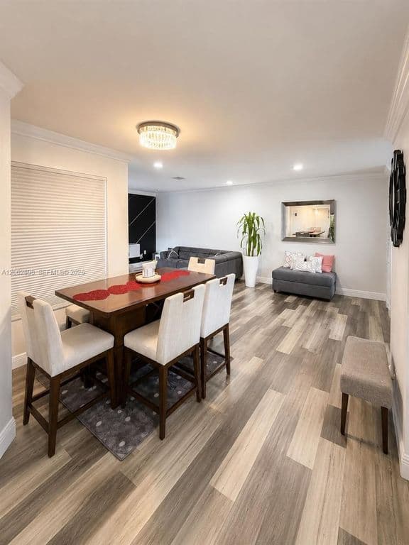 2-bedroom Property — 2041 Bayberry Dr
