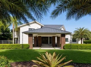 6+1 Müstakil ev — 10506 SW 89th Pl, Miami, 33176