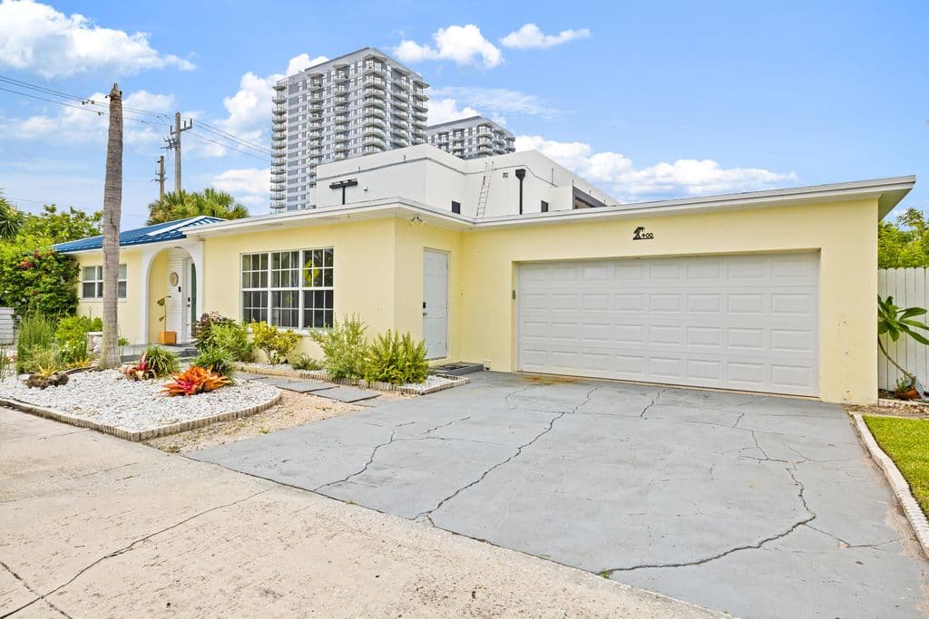 4+1 Müstakil ev — 400 45TH Street