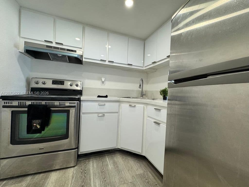 1+1 Condo — 4550 NW 9th St APT 709E