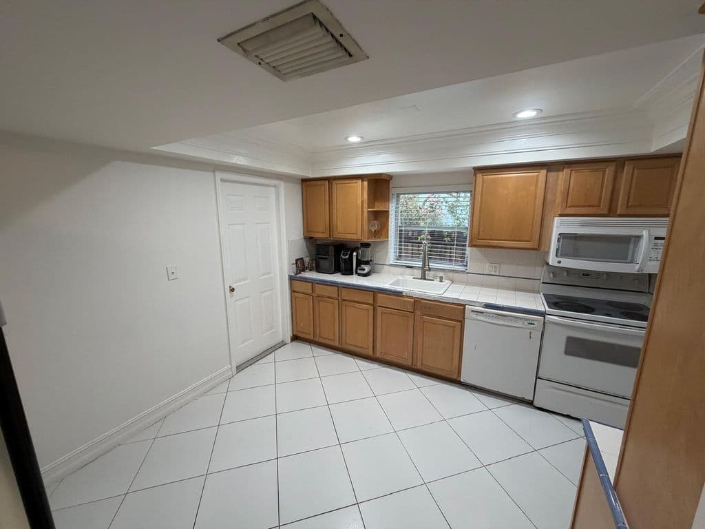 4+1 Müstakil ev — 10241 Sleepy Brook Way