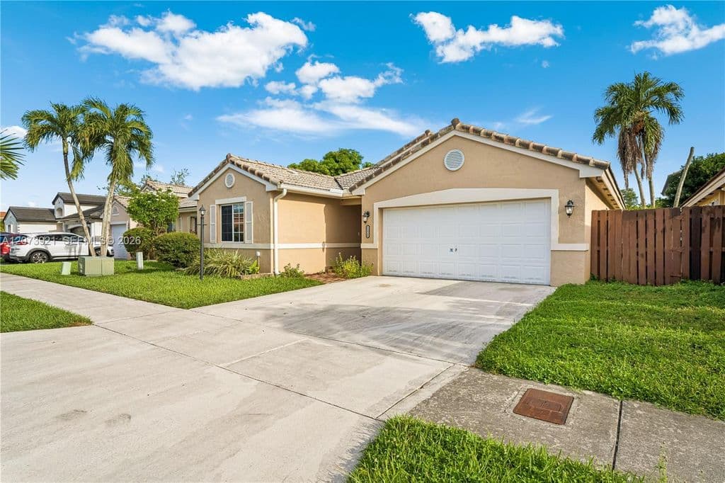 3+1 Müstakil ev — 15840 SW 85th St