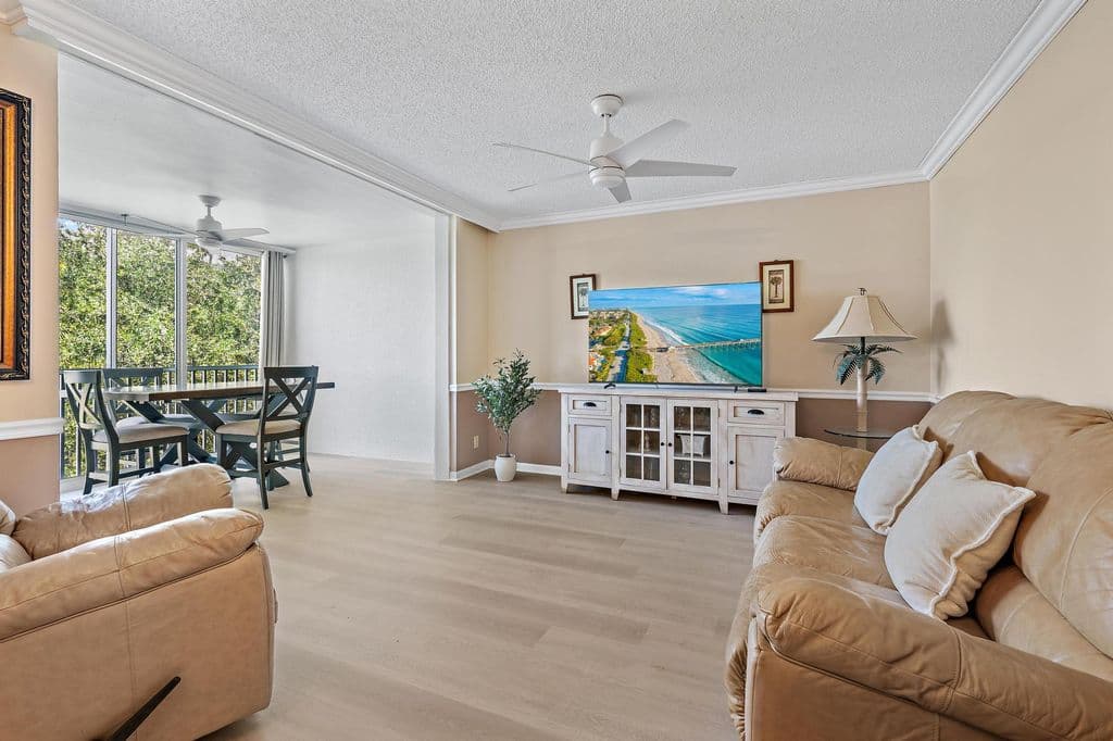 1+1 Condo — 353 S US HIGHWAY 1 #B308