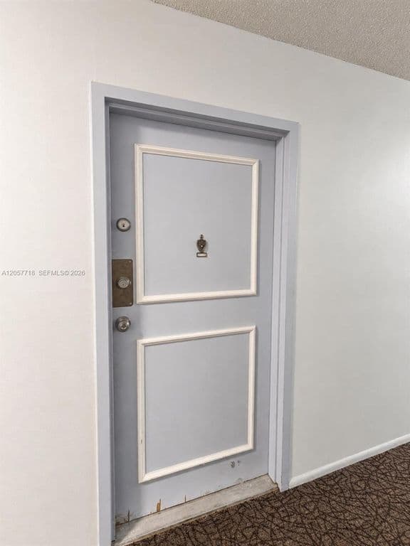 1-bedroom Condo — 1465 NE 123rd St APT 609