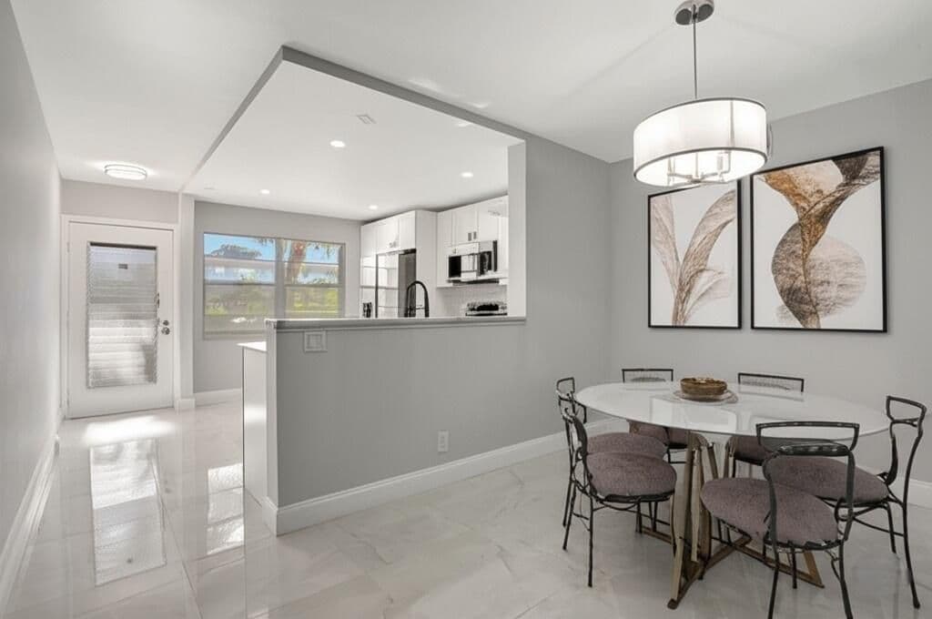 2+1 Condo — 2202 LUCAYA Bend #G2